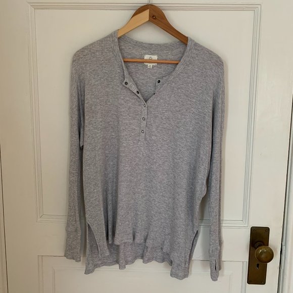 aerie Tops - Aerie Offline Gray Henley